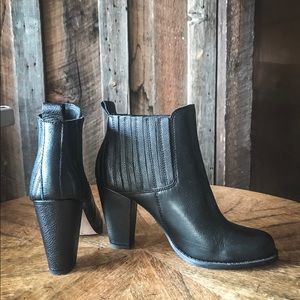 Splendid leather booties